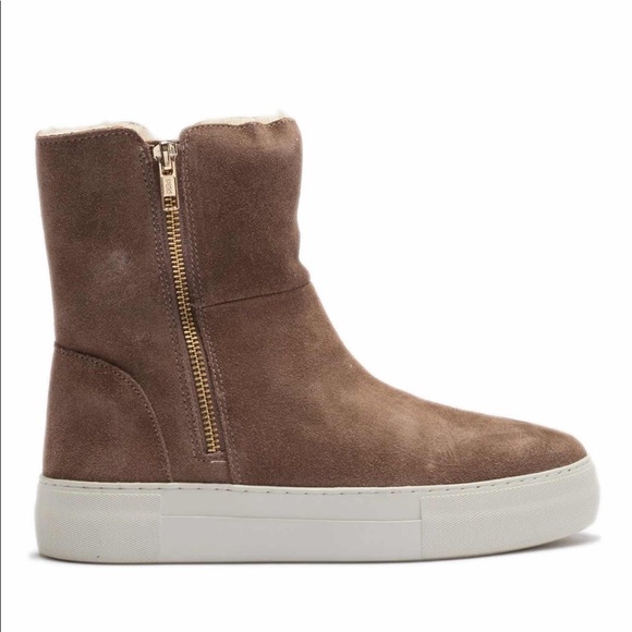 jslides allie faux fur